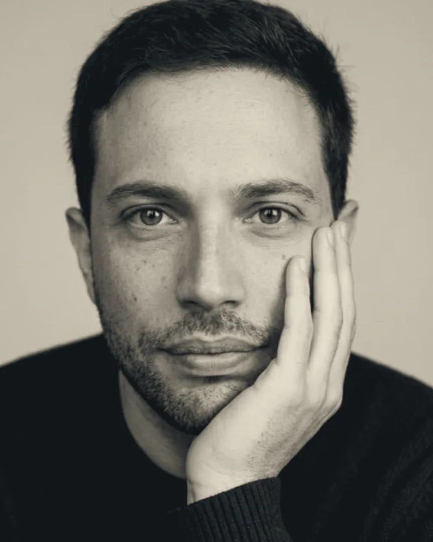 Ritratto in bianco e nero di Flavio Quattrucci